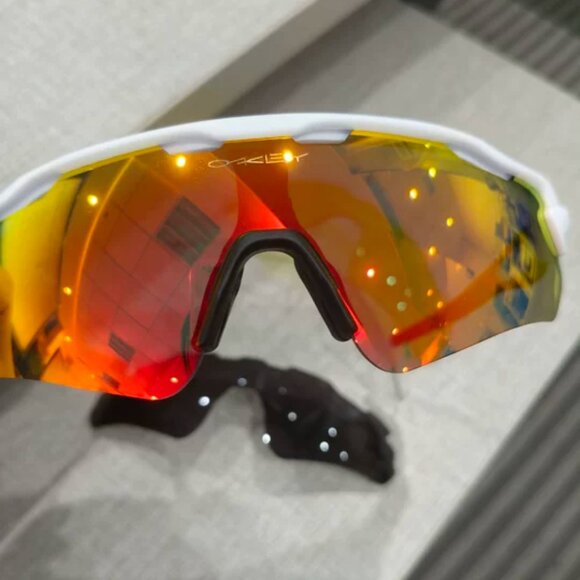 Oakley Sutro Sunglasses White Frame Prizm Road Lens Cycling Running Sport - Picture 1 of 5